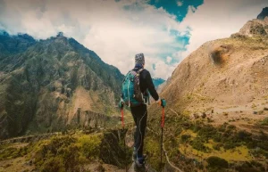 peru-trek-in-the-mountains