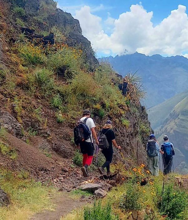 huchuy qosqo trek