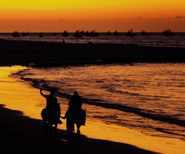 places to walk on the beaches of northern peru