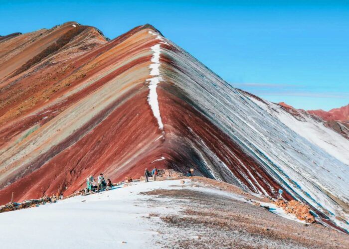 rainbow mountain trek